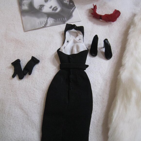 Ashton Drake Gene Marshall Embassy Luncheon Outfit, for 16" Fashion Doll - Picture 8 of 8